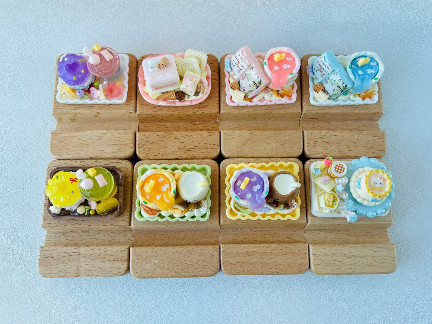 Dessert Phone Stand