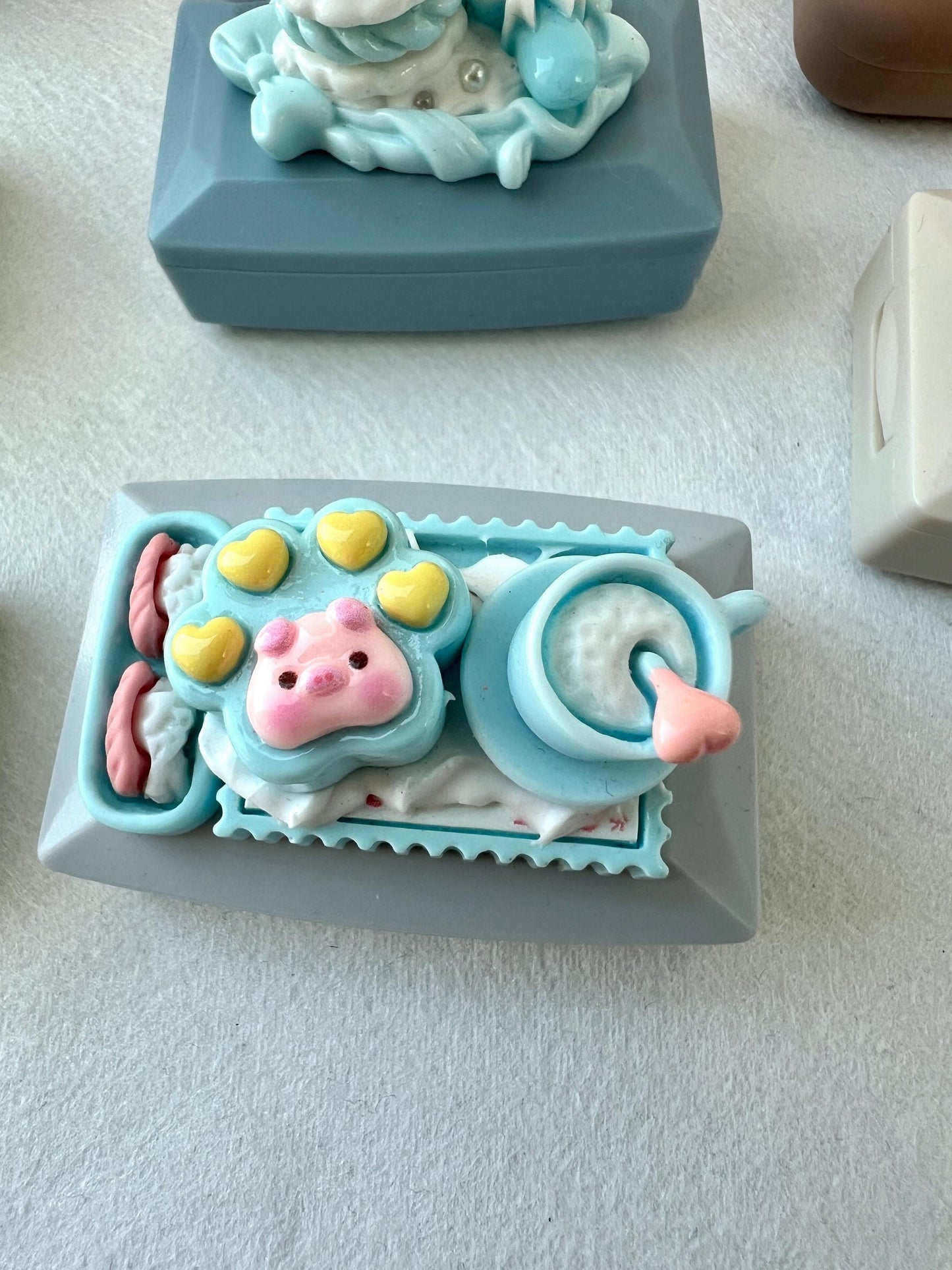 Colorful Contact Lens Case with Cute Food & Animal Charms