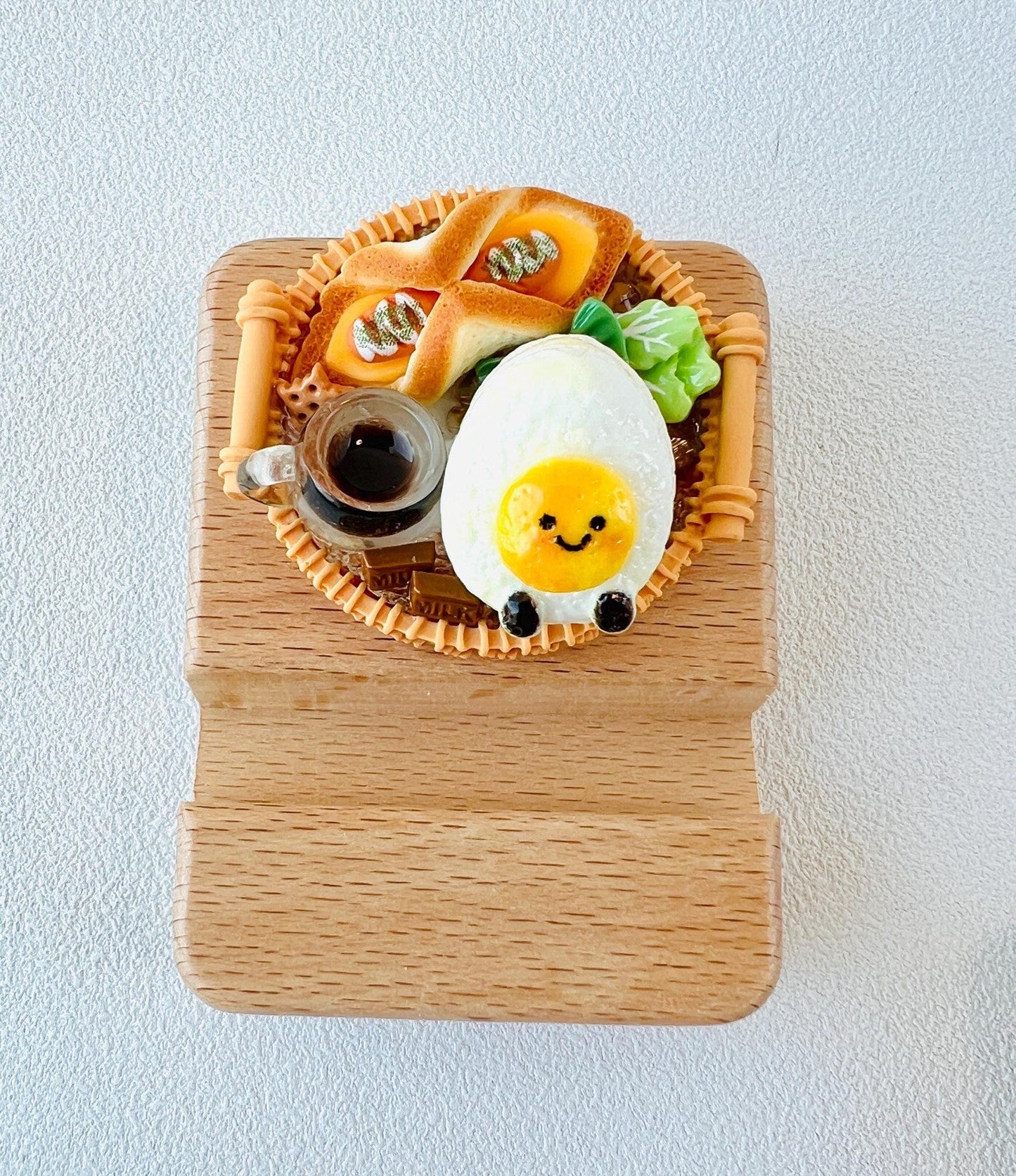 Food Themed Personalized Name Engraving Wooden Phone Stand