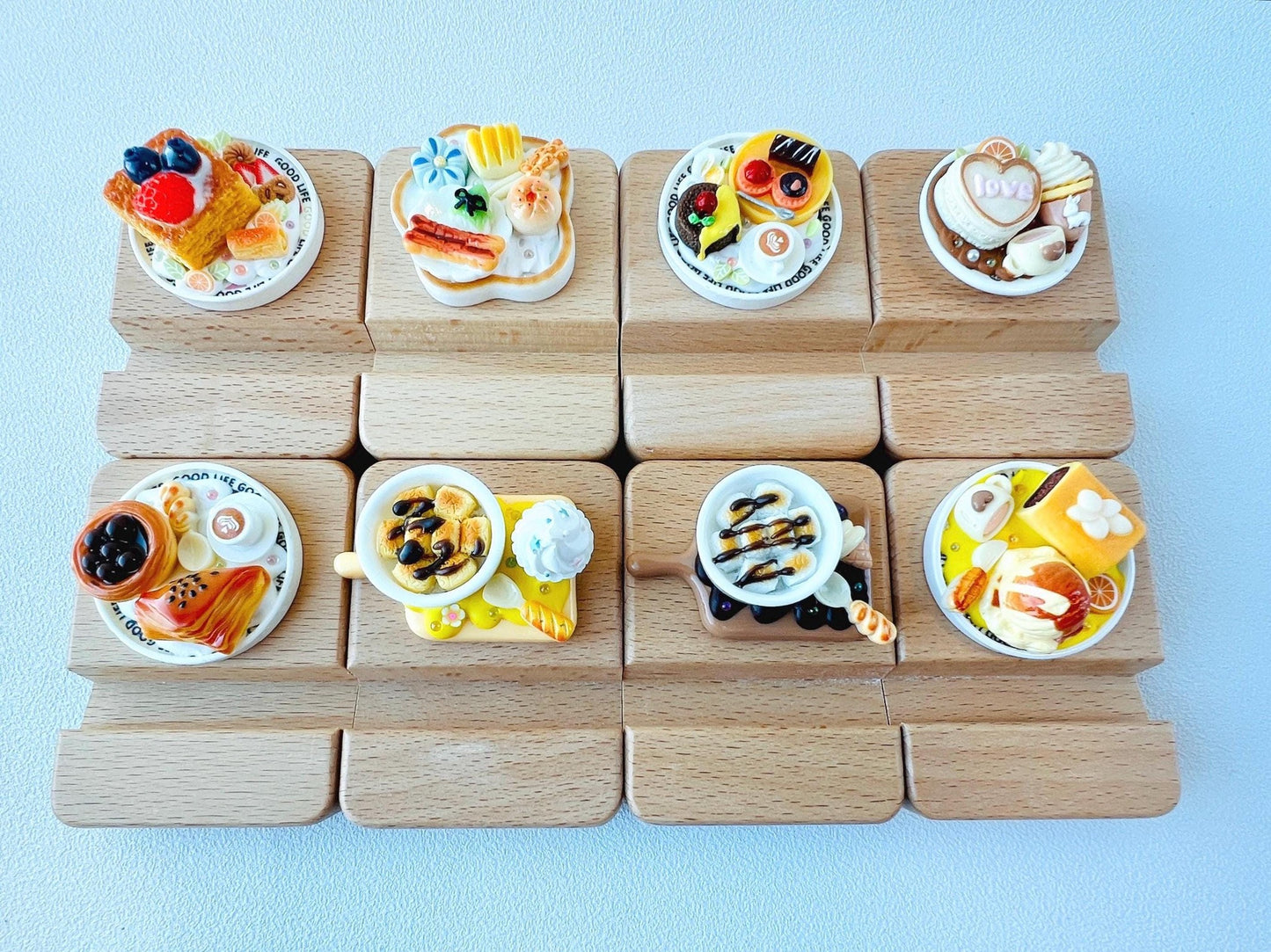 Delicious Food Theme Personalized Name Engraving Phone Dock Miniature Food Wooden Phone Support Phone Holder Desk Decor Adorable Gift