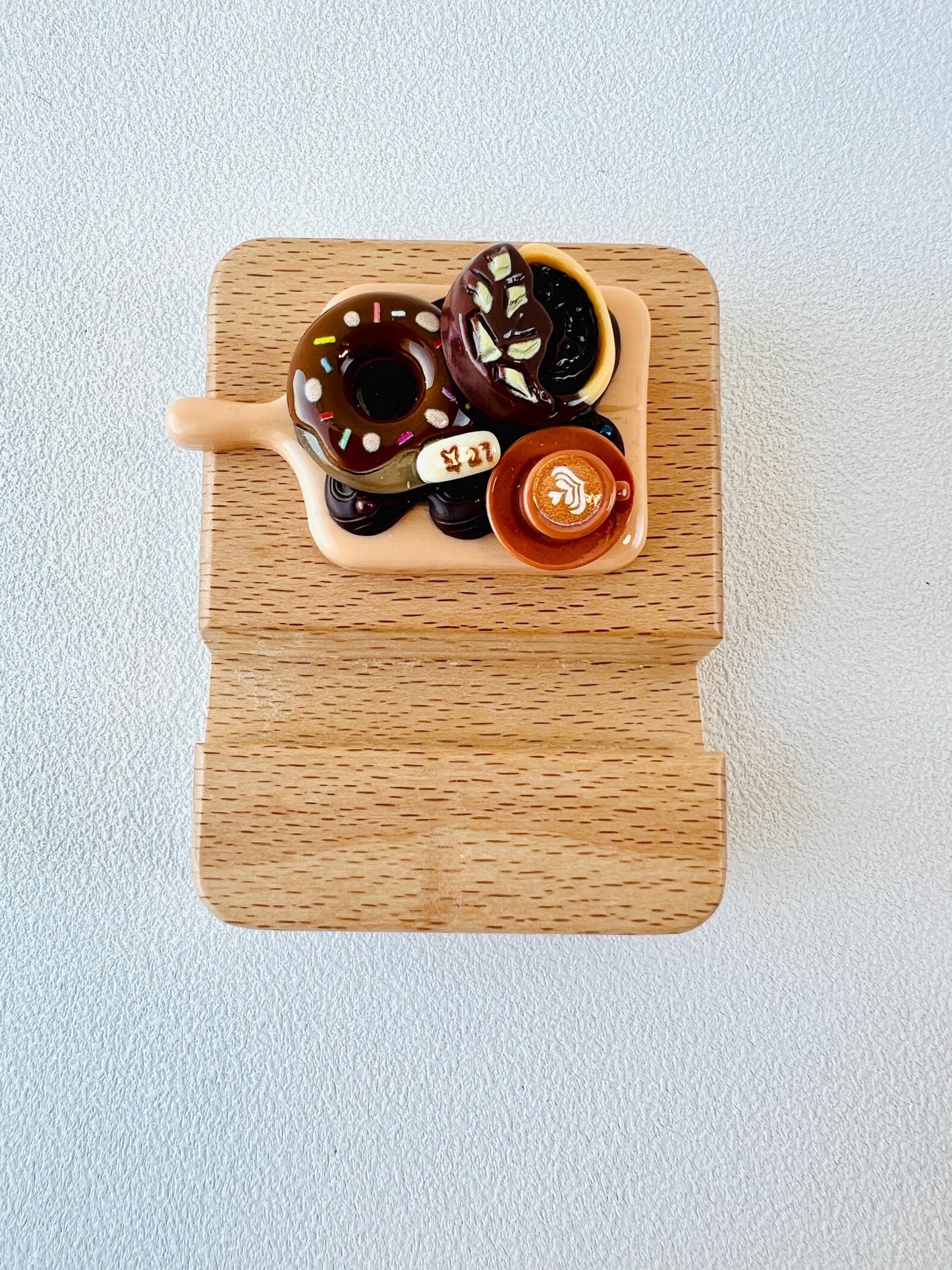 Food Themed Personalized Name Engraving Phone Dock Miniature Food Wooden Phone Support Phone Holder Desk Decor Adorable Gift
