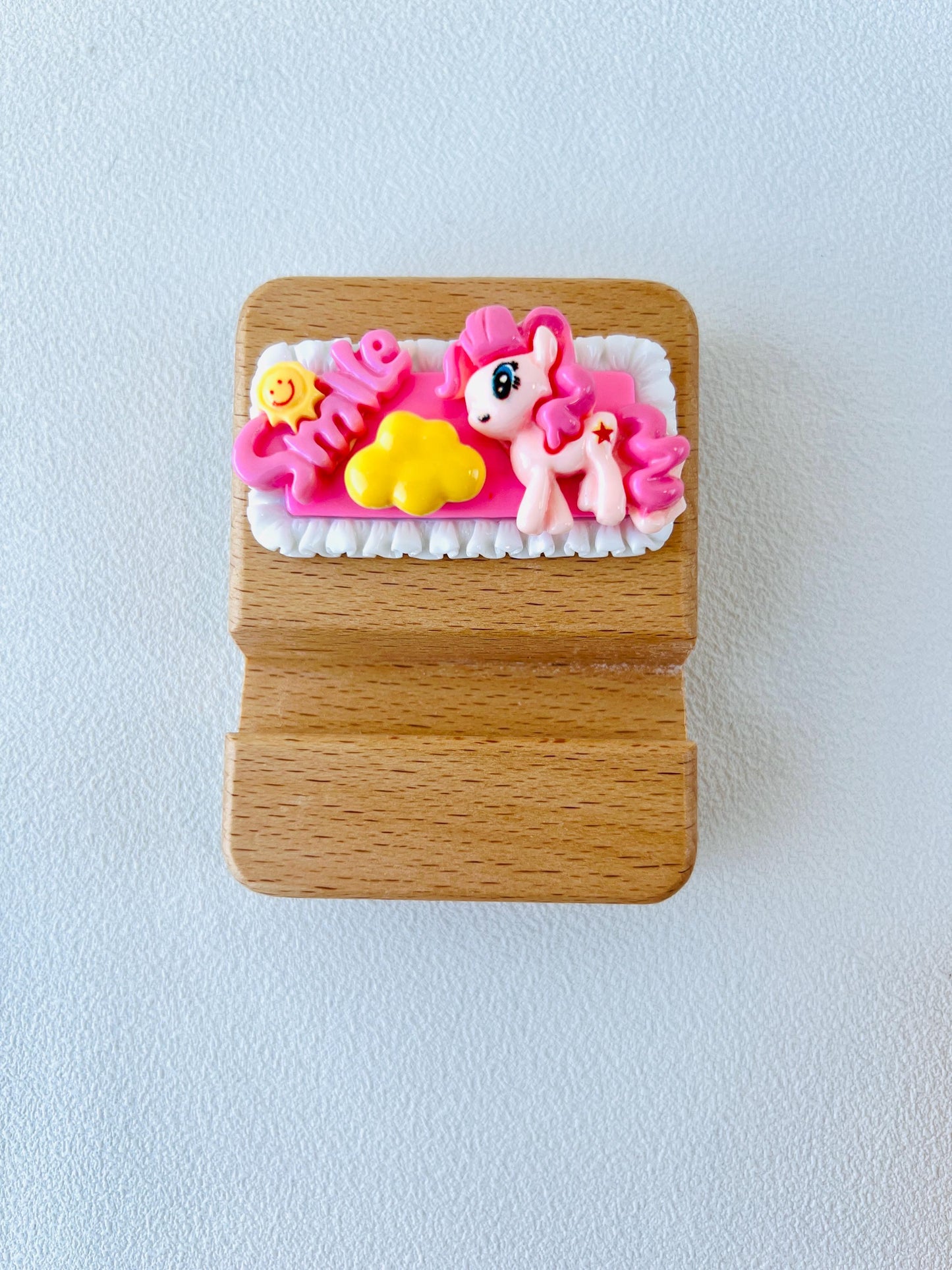 My Little Pony Themed Name Engraving Phone Stand