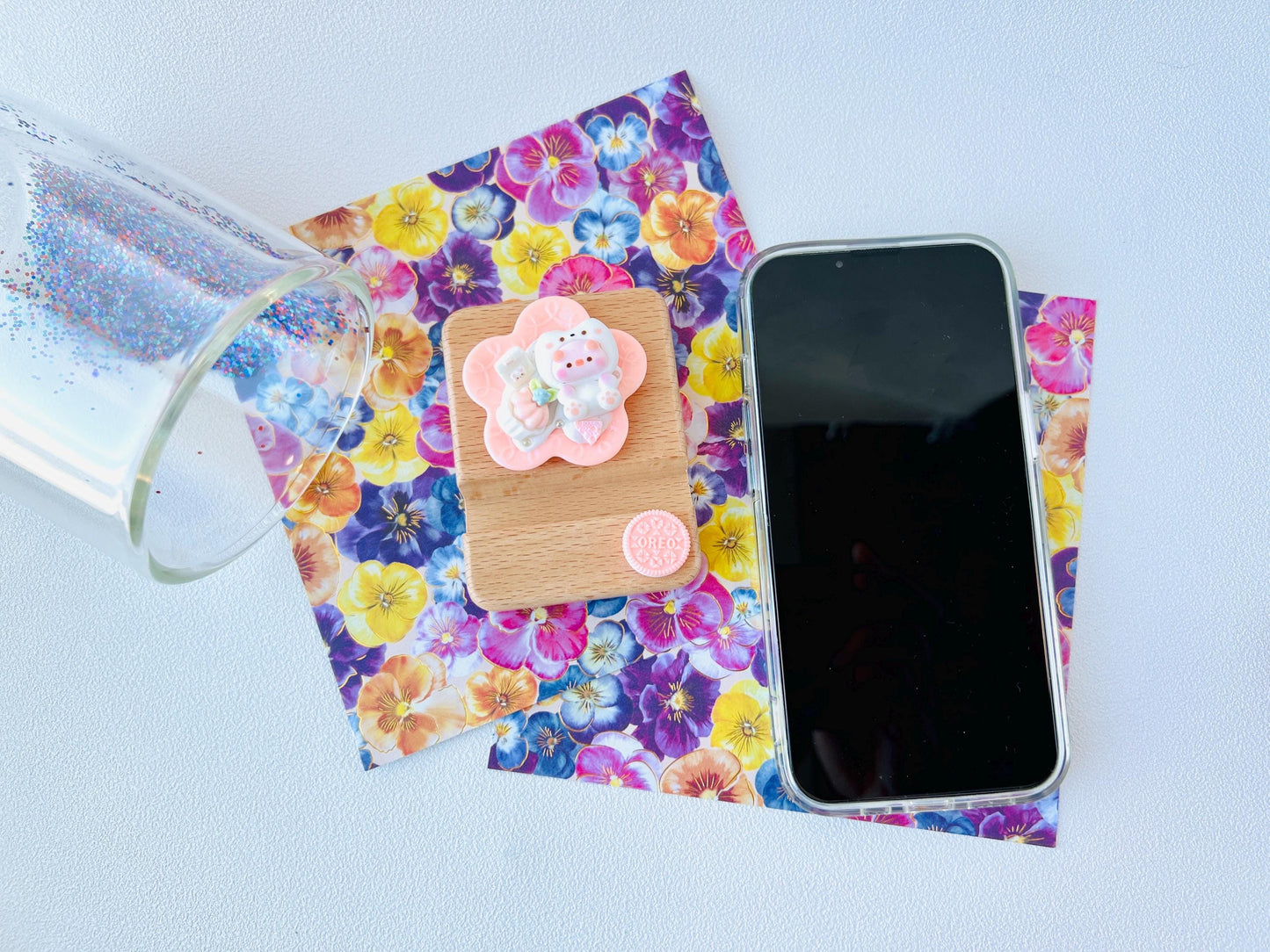 Pig Theme Personalized Engraving Phone Stand Piggy Wooden Phone Support Phone Holder Desk Decor Adorable Gift