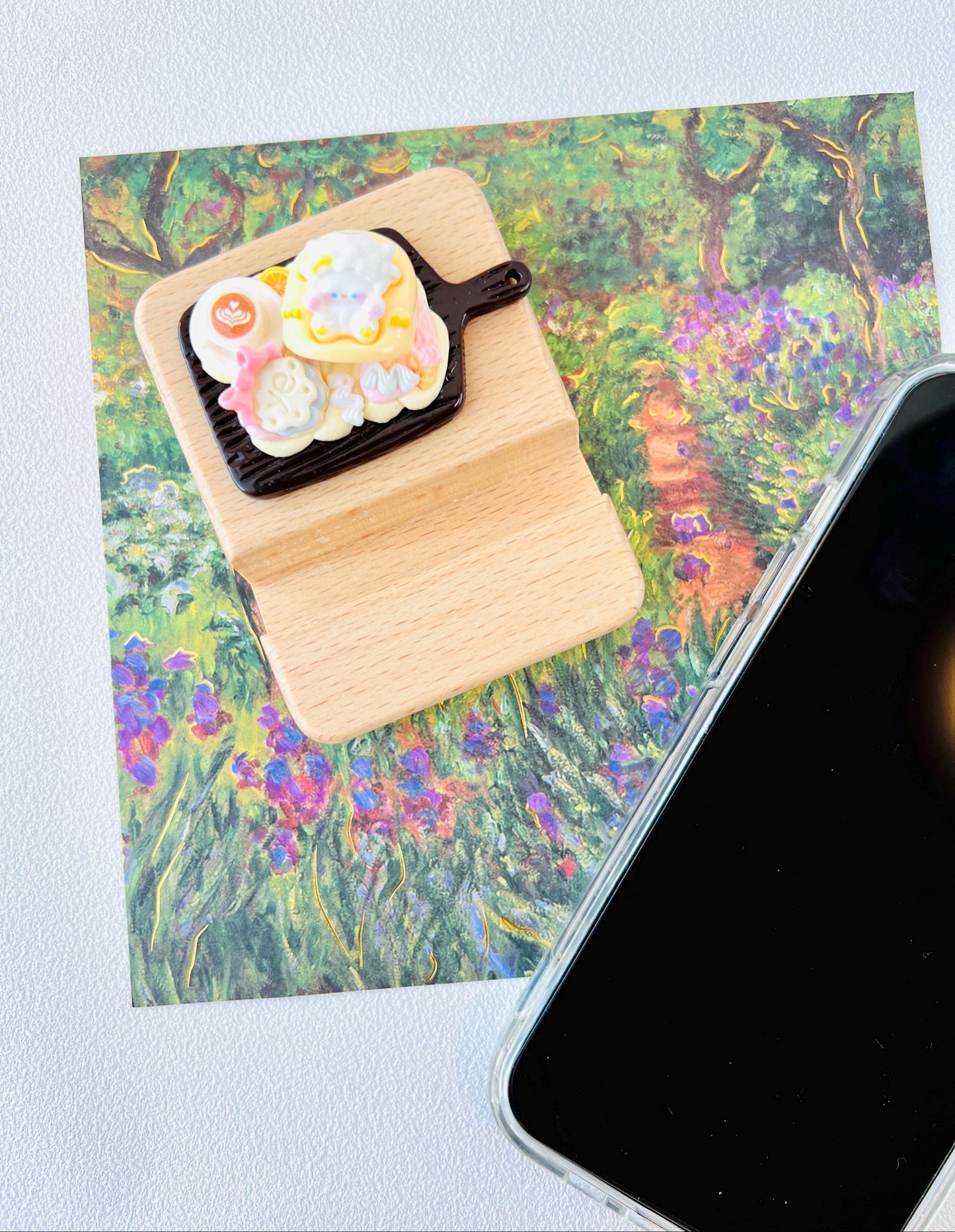 Sheep Theme Personalized Engraving Phone Stand Wooden Phone Support Phone Holder Desk Decor Adorable Gift