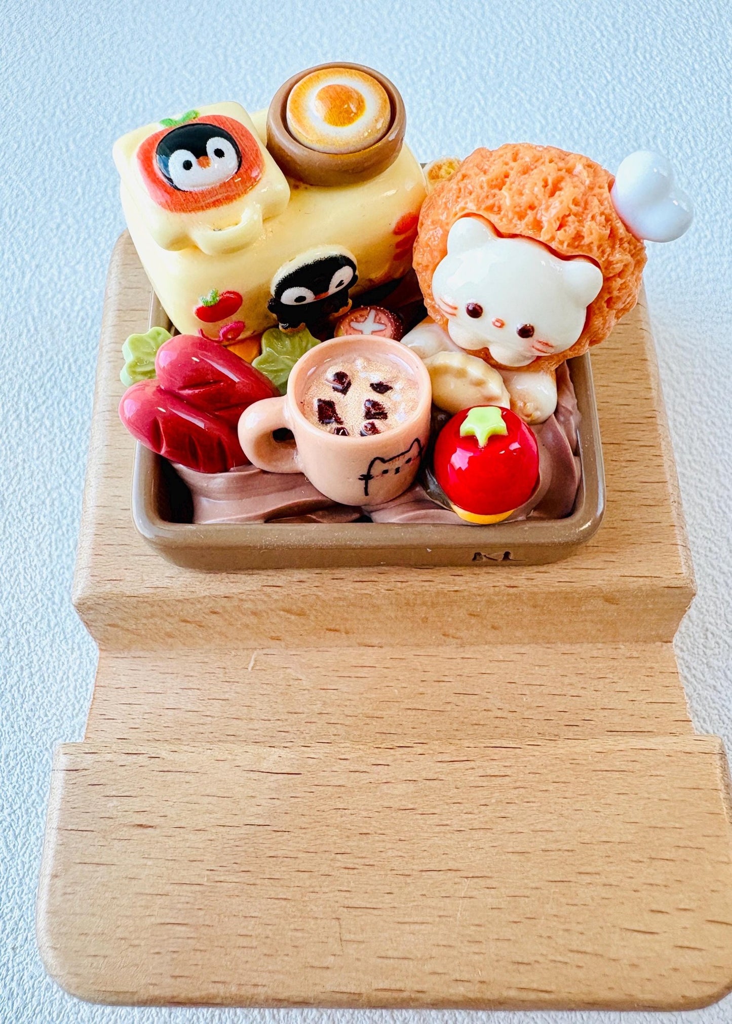 Cat Theme Personalized Engraving Phone Stand Kitten Wooden Phone Support Unique Phone Holder Desk Decor Adorable Gift