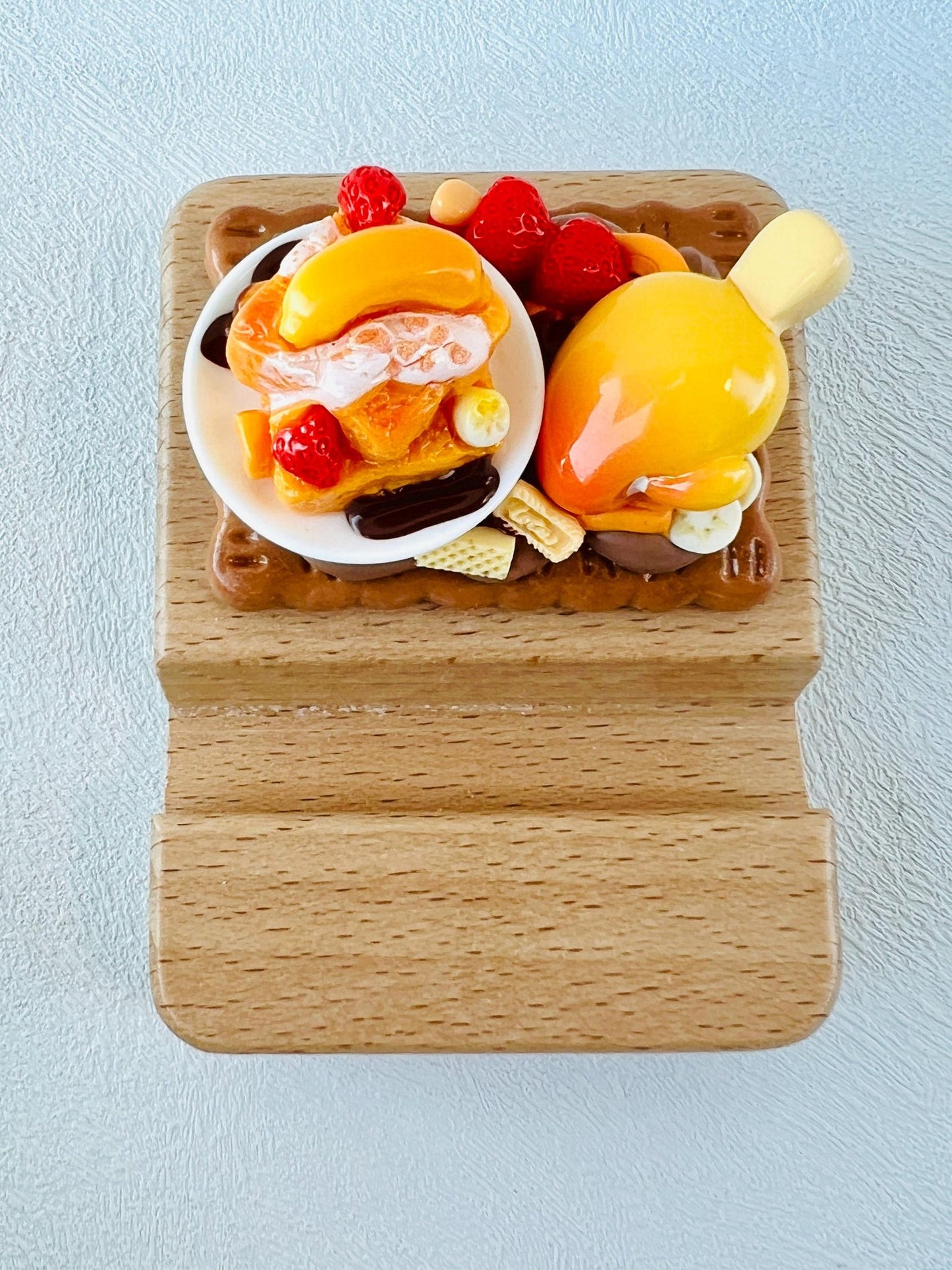 Food Themed Personalized Engraving Phone Stand Wooden Phone Support Cute Phone Holder Miniature Food Desk Decoration Adorable Gift
