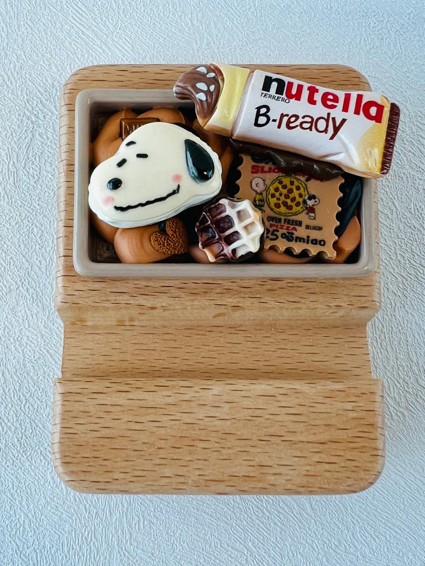 Dog Theme Personalized Engraving Phone Stand Puppy Wooden Phone Support Phone Holder Desk Decor Adorable Gift