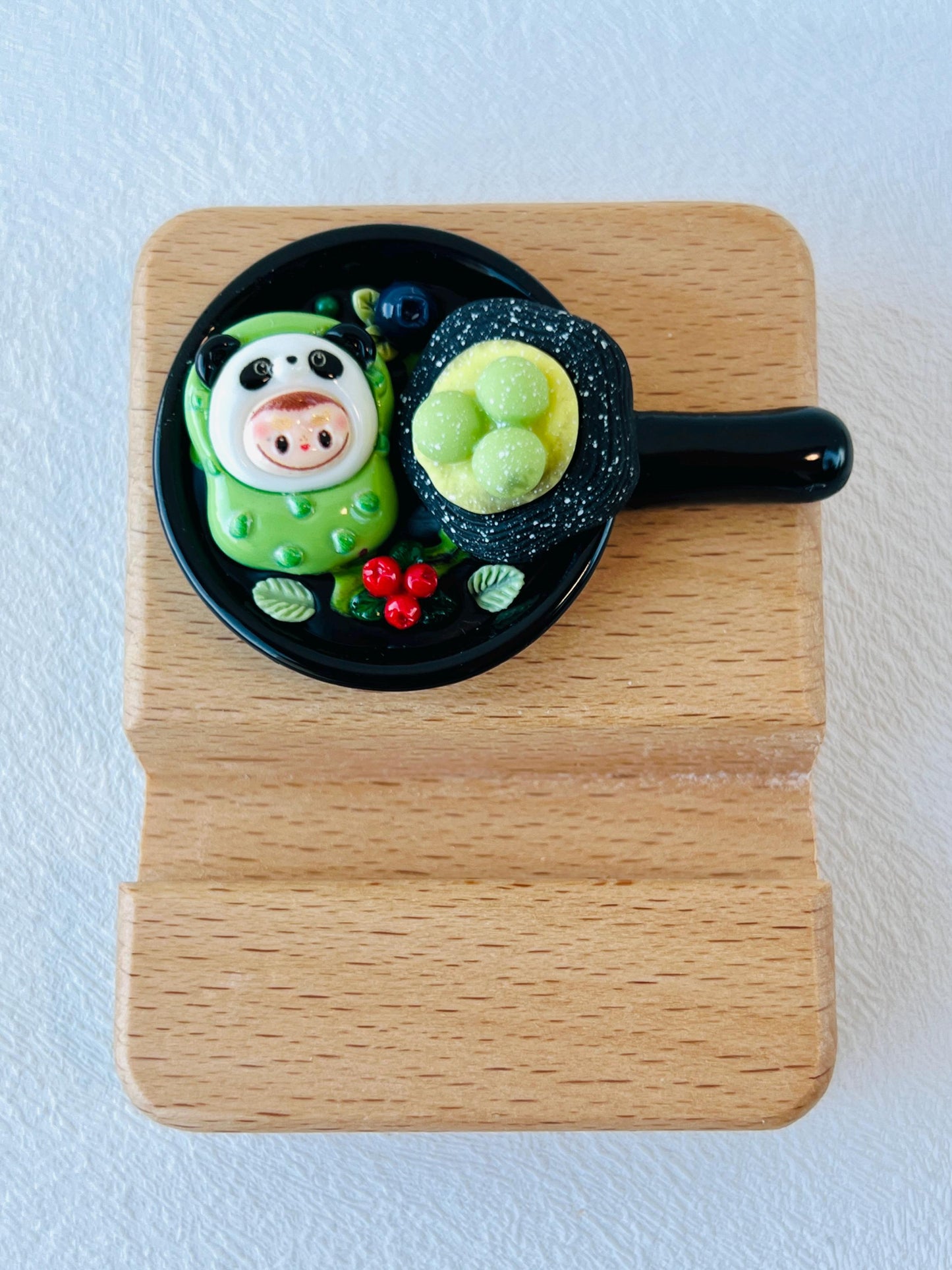 Labubu Personalized Engraving Phone Stand Wooden Phone Support Decorated with Labubu Charms Phone Holder Desk Adorable Gift