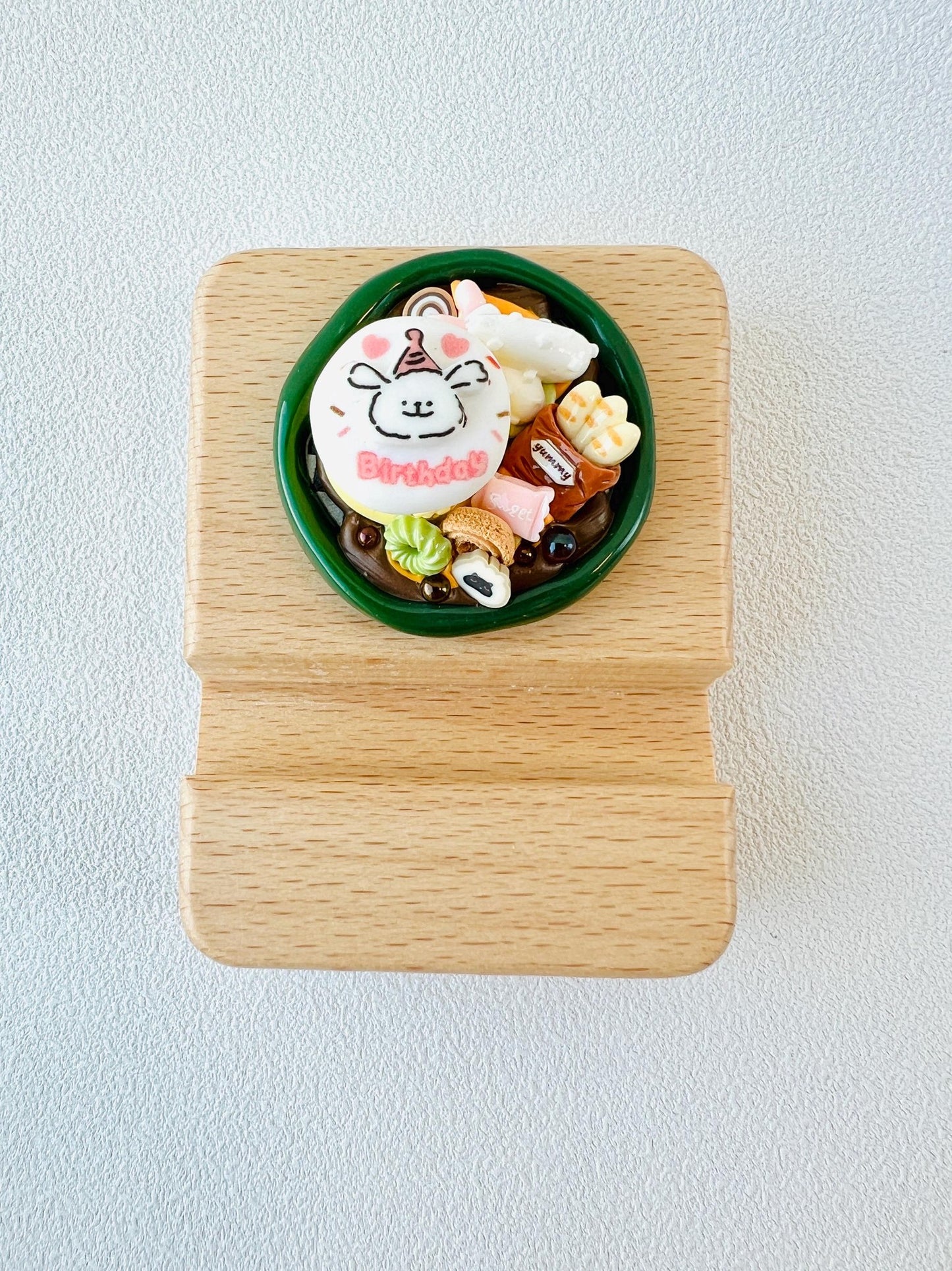 Birthday Cake Theme Personalized Engraving Phone Stand with Cute Charms Wooden Phone Support Phone Holder Desk Adorable Birthday Gift