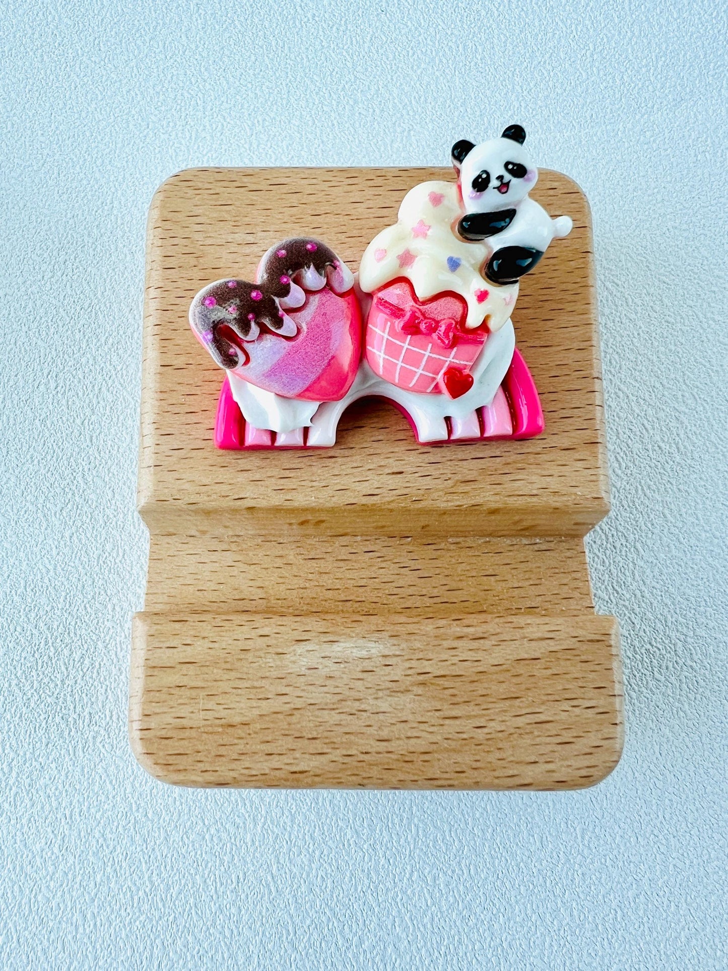 Panda Themed Personalized Name Engraving Phone Stand Wooden Phone Support Phone Holder Desk Decor Adorable Gift