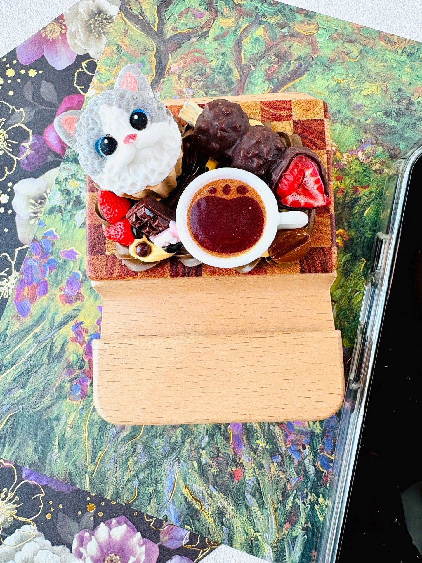 Cat Theme Personalized Engraving Phone Stand Kitten Wooden Phone Support Unique Phone Holder Desk Decor Adorable Gift