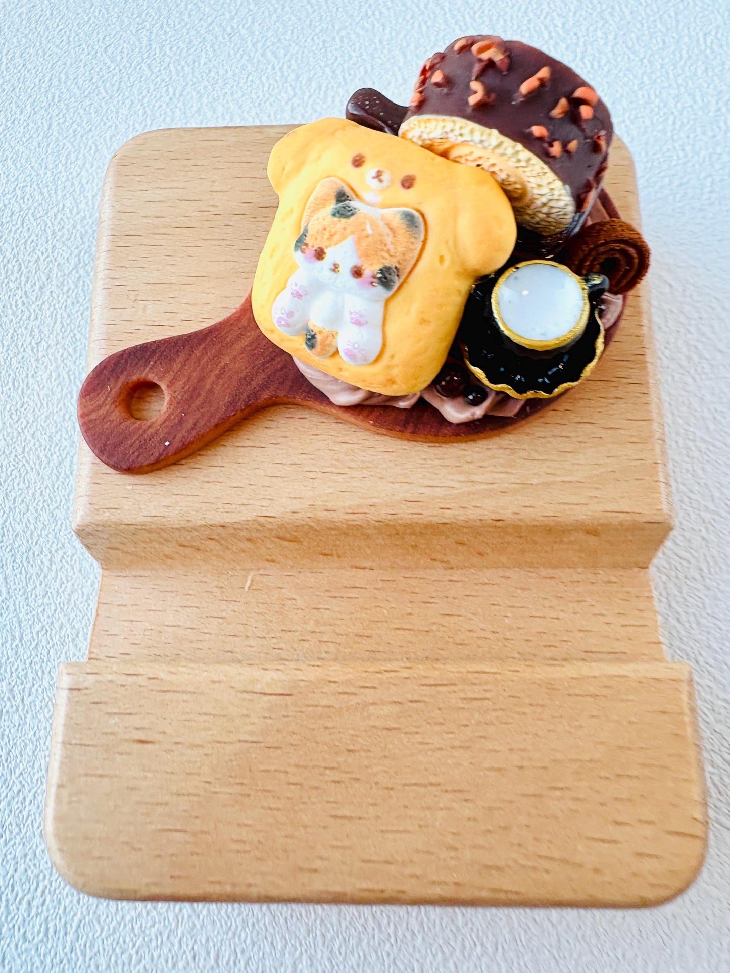 Custom Name Engraving Phone Stand Cute Cat Lovers Wooden iPhone Holder Personalized Gift Desk Decoration Cute Birthday Gifts