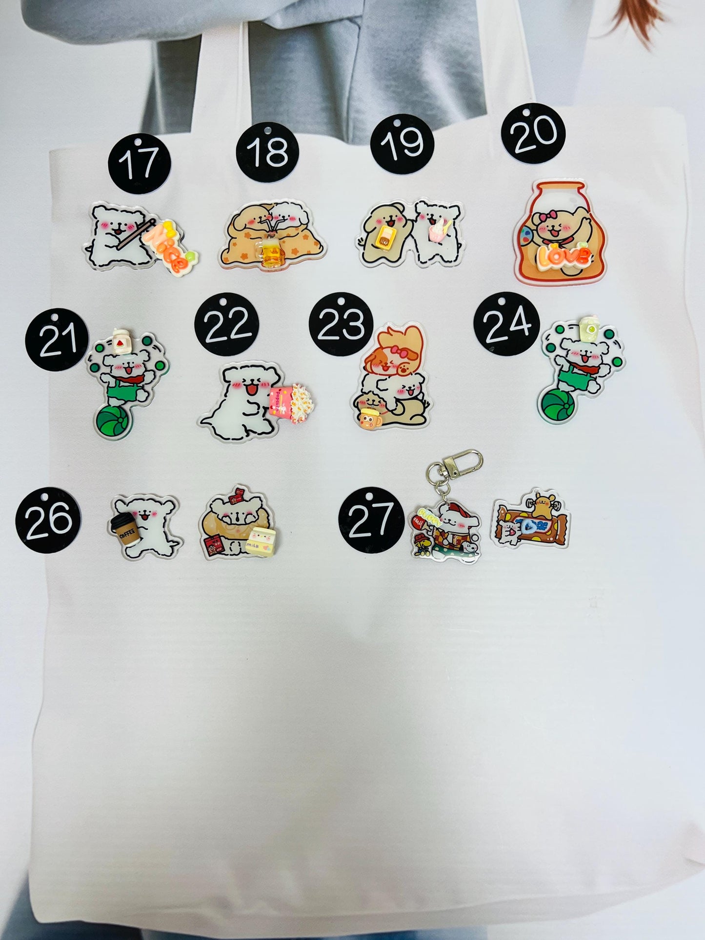 Maltese Puppy Keychain Decorated with Resin Charms | Kawaii Charm Bag Charm Handmade Accessory Acrylic Keychain Gift