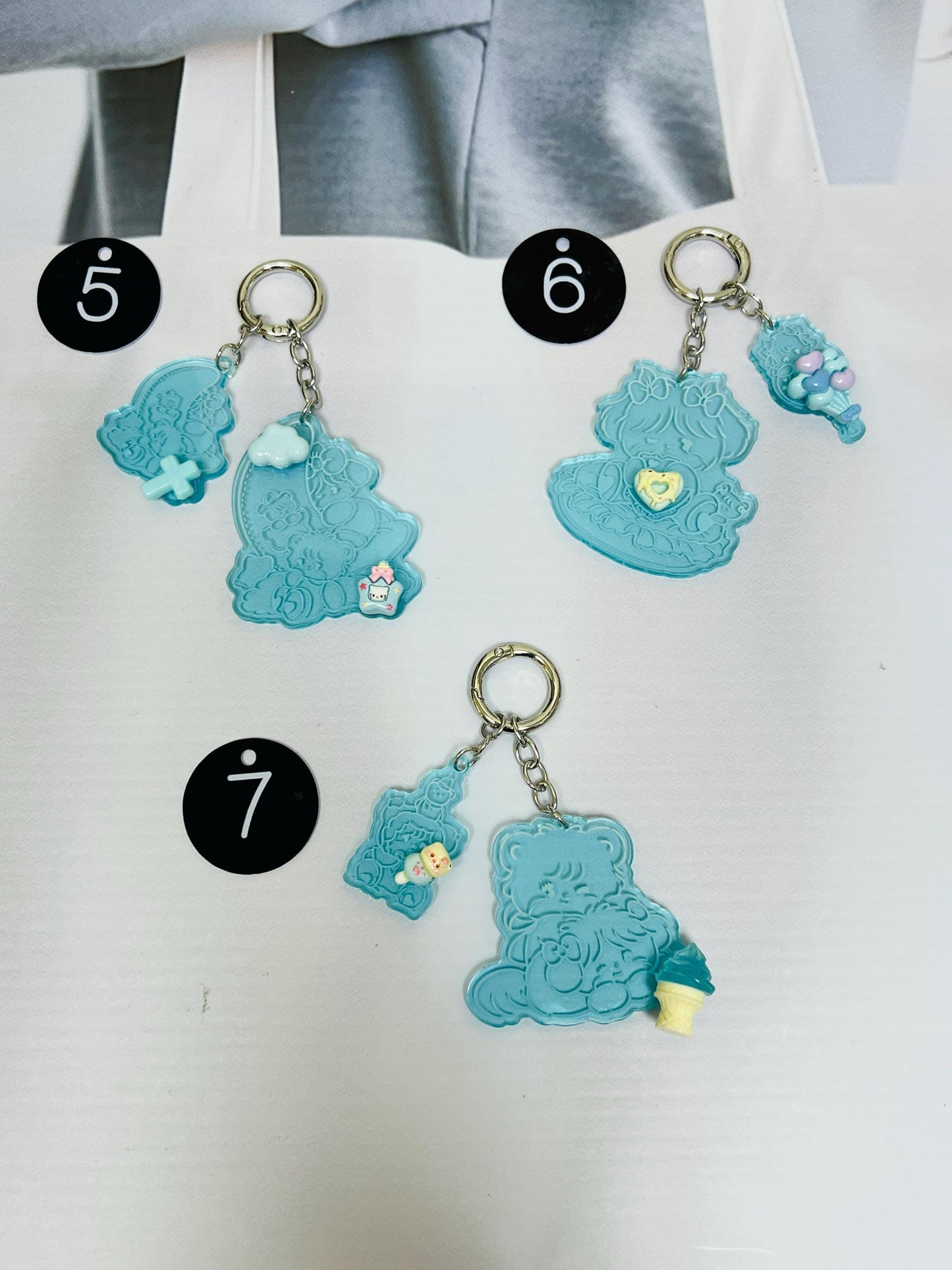 Mikko Keychain Decorated with Resin Charms | Kawaii Charm Bag Charm Handmade Accessory Acrylic Keychain Gift