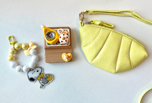 Personalized Engraving Phone Stand Wood Phone Charm Bag Charm Mini Bag Yellow Snoopy Theme Adorable Gift Set