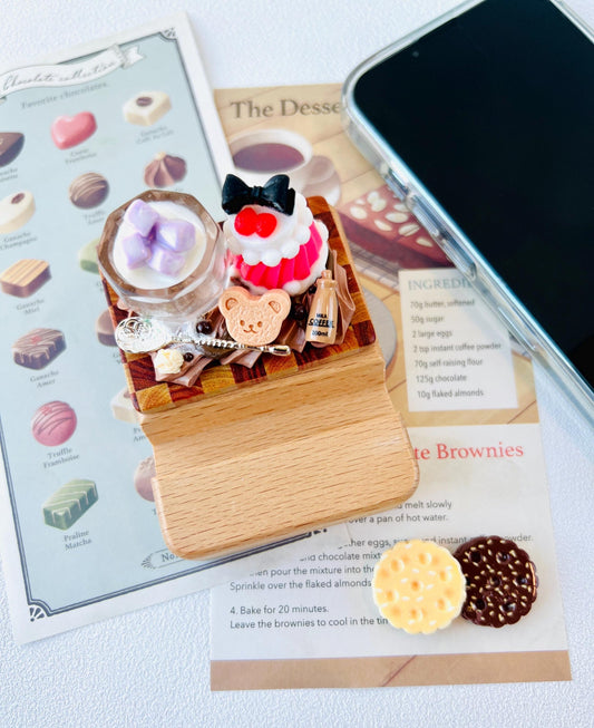 Food Lover Personalized Engraving Wooden Phone Stand
