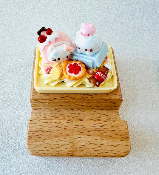 Sanrio Theme Personalized Engraving Phone Stand Sanrio Wooden Phone Support Phone Holder Desk Decor Adorable Gift