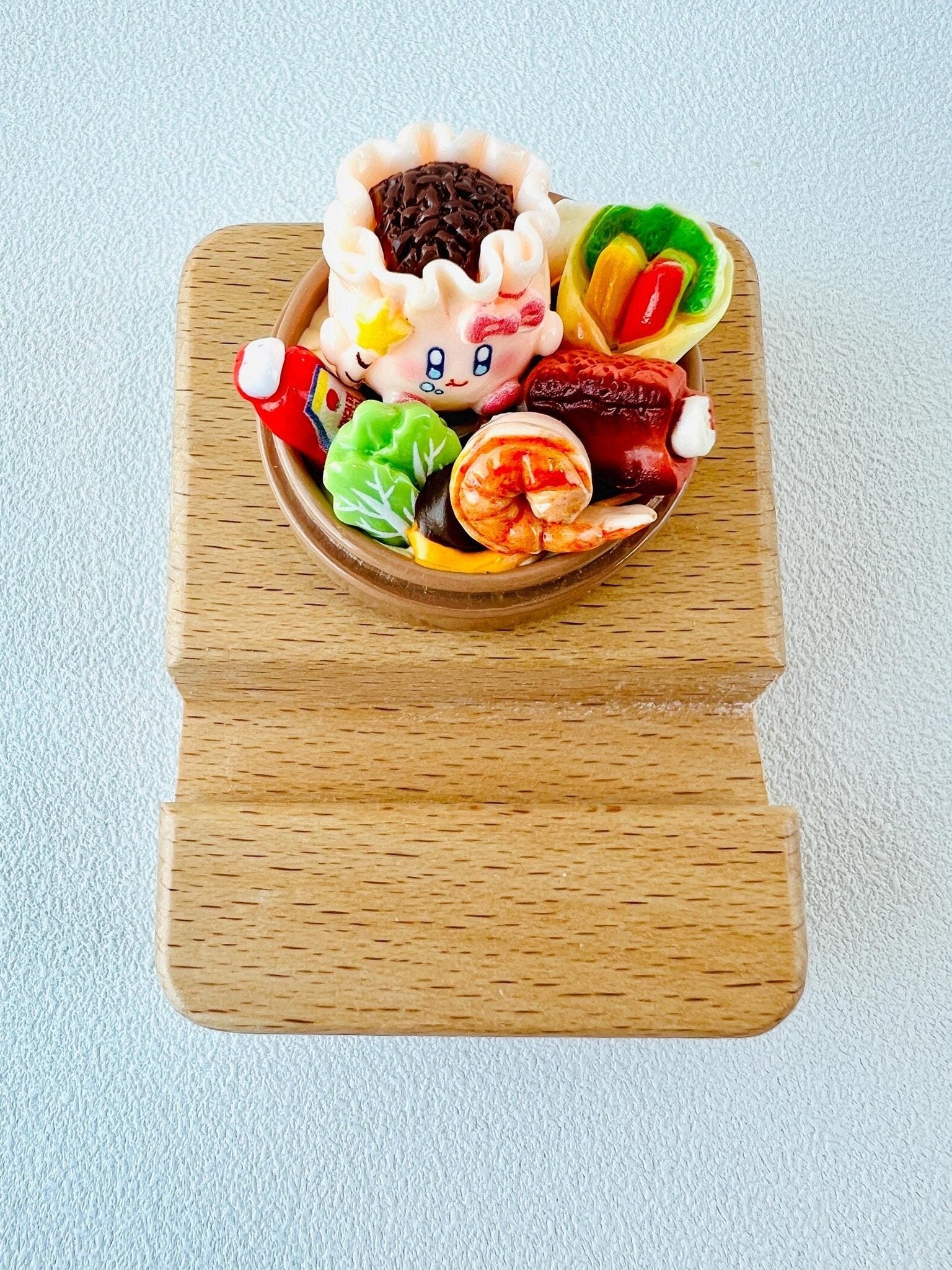 Food Themed Personalized Name Engraving Phone Dock Miniature Food Wooden Phone Support Phone Holder Desk Decor Adorable Gift