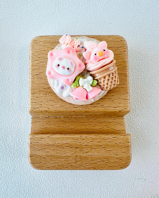 Pig Theme Personalized Engraving Phone Stand Piggy Wooden Phone Support Phone Holder Desk Decor Adorable Gift
