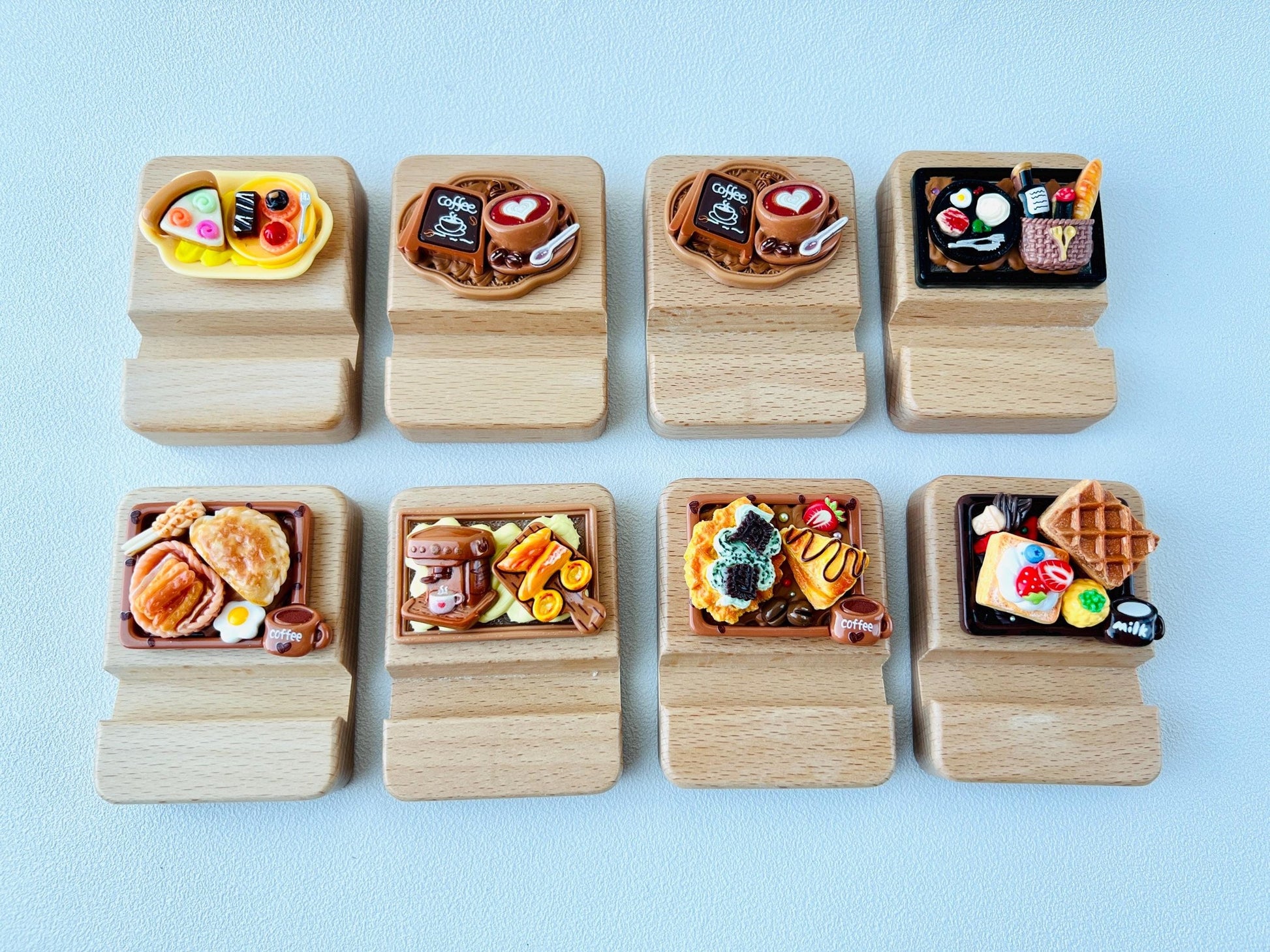 Food Themed Personalized Name Engraving Phone Dock Miniature Food Wooden Phone Support Phone Holder Desk Decor Adorable Gift