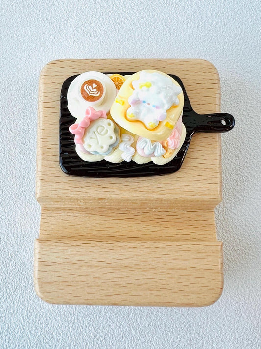 Sheep Theme Personalized Engraving Phone Stand Wooden Phone Support Phone Holder Desk Decor Adorable Gift