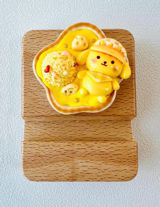Sanrio Theme Personalized Engraving Phone Stand Sanrio Wooden Phone Support Phone Holder Desk Decor Adorable Gift