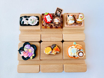 Sanrio Theme Personalized Engraving Wooden Phone Stand