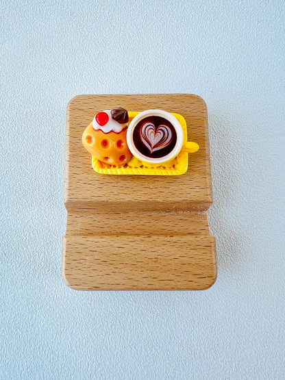 Food Themed Personalized Name Engraving Phone Dock Miniature Food Wooden Phone Support Phone Holder Desk Decor Adorable Gift