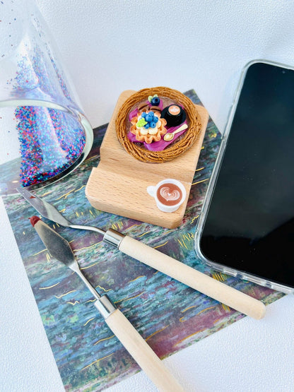 Food Themed Personalized Name Engraving Phone Dock Miniature Food Wooden Phone Support Phone Holder Desk Decor Adorable Gift