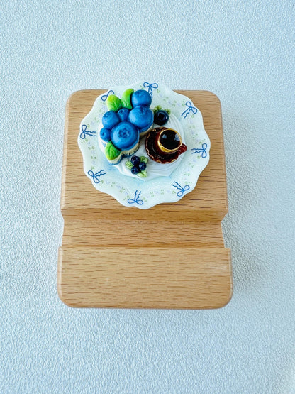 Food Themed Personalized Name Engraving Phone Dock Miniature Food Wooden Phone Support Phone Holder Desk Decor Adorable Gift