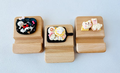 Sheep Theme Personalized Engraving Phone Stand Wooden Phone Support Phone Holder Desk Decor Adorable Gift