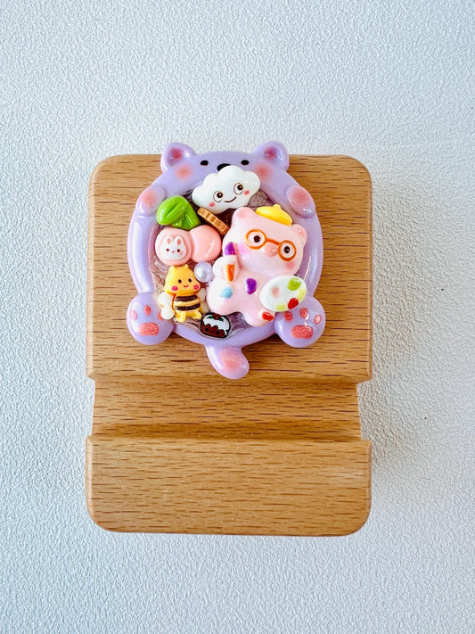Animal Themed Personalized Engraving Phone Stand Wooden Phone Support Decorated with Cute Charms Phone Holder Desk Adorable Gift