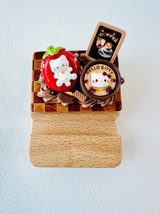 Sanrio Theme Personalized Engraving Wooden Phone Stand