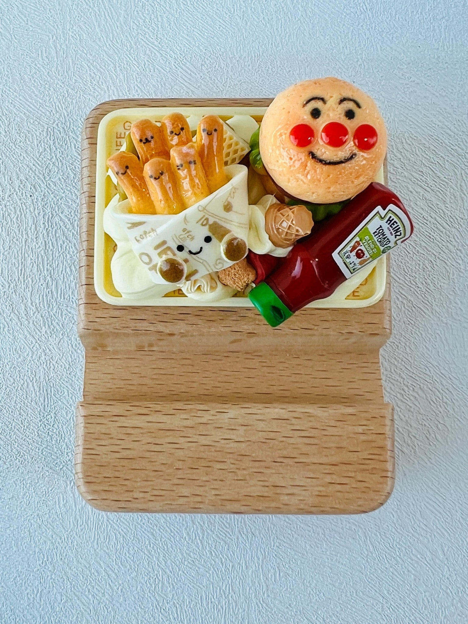 Fast Food Themed Personalized Name Engraving Wooden Phone Stand