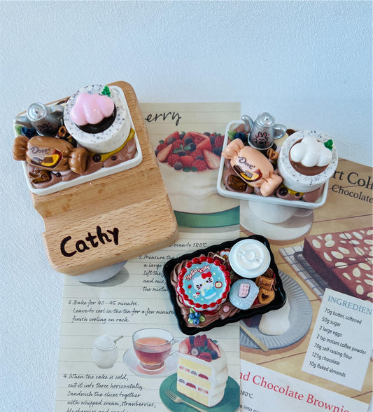Personalized Name Engraving Phone Stand Cutecore Miniature Cake Charm Wooden Phone Holder Personalized Gift Desk Decoration Birthday Gift
