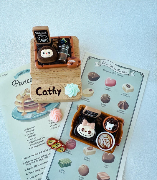 Personalized Name Engraving Phone Stand Labubu Miniature Food Wooden iPhone Holder Personalized Gift Desk Decoration Cute Phone Holder