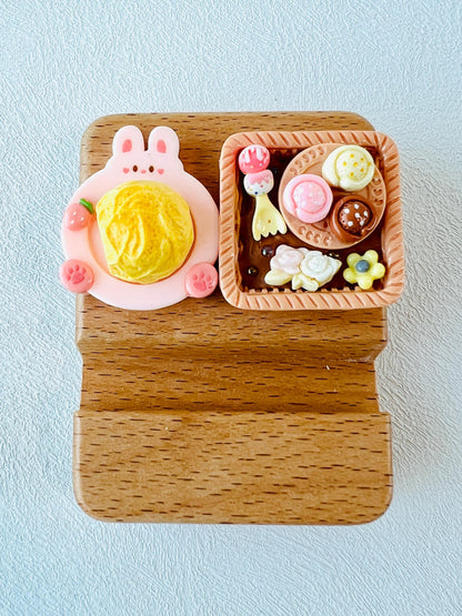 Personalized Name Engraving Phone Stand Bunny Wooden Phone Holder Rabbit Personalized Gift Desk Decoration Birthday Gift Idea Desk Aesthetic