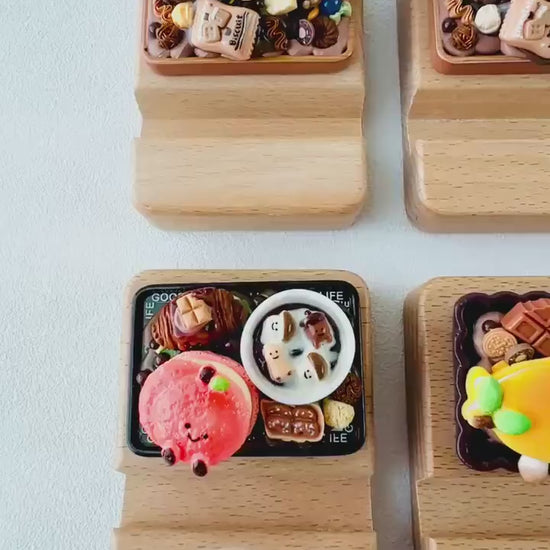 Food Themed Personalized Name Engraving Phone Dock Miniature Food Wooden Phone Support Phone Holder Desk Decor Adorable Gift